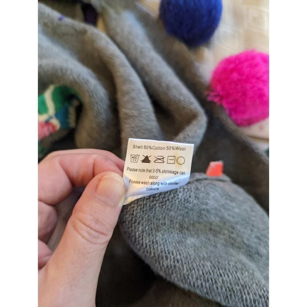 LOUIE Louis grey multicolored pom pom bird embroidered collared poncho wool x - Picture 3 of 12